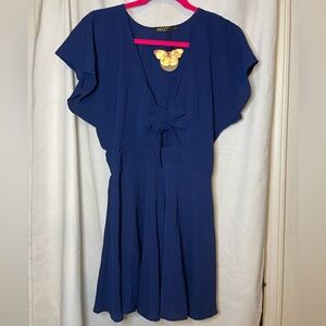 NWT AGQT Navy V-Neck Flowy Cap Sleeve Cut Out Open Front Bow Mini Dress Size L